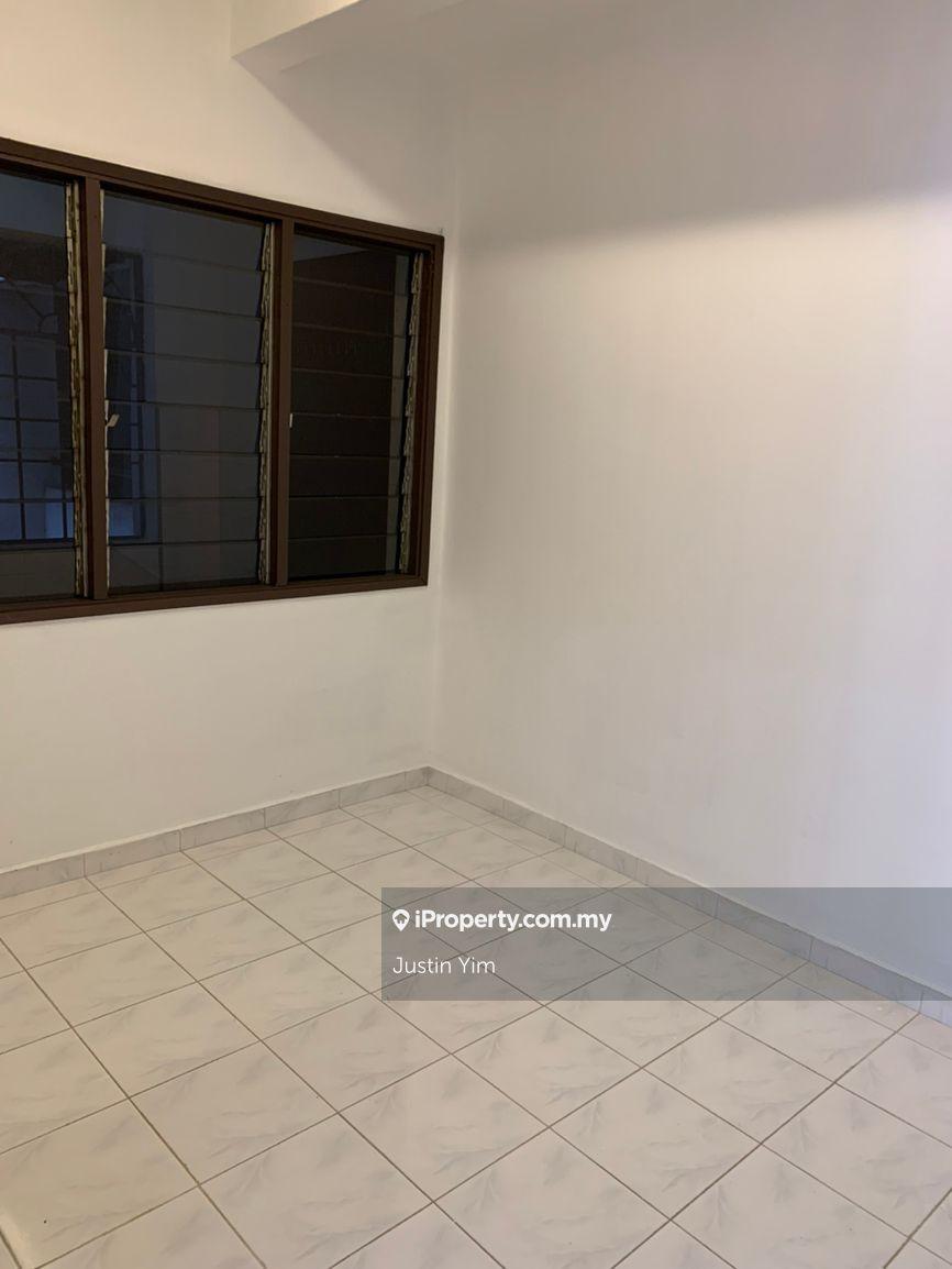 Pangsapuri untuk Dijual di Segar Apartments oleh Justin Yim - iProperty.com.my