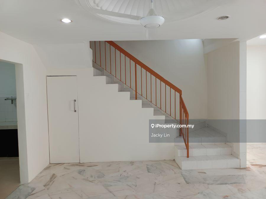 Rumah Berangkai 2 Tingkat untuk Disewa di Taman Saujana Puchong, SP 6, Puchong, Puchong oleh Jacky Lin - iProperty.com.my