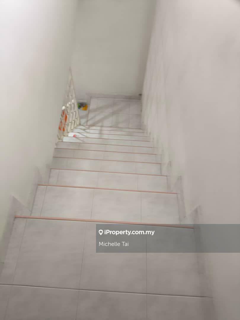 1.5-storey Terraced House for Sale in Taman Lucky, Bangsar by Michelle Tai - iProperty.com.my