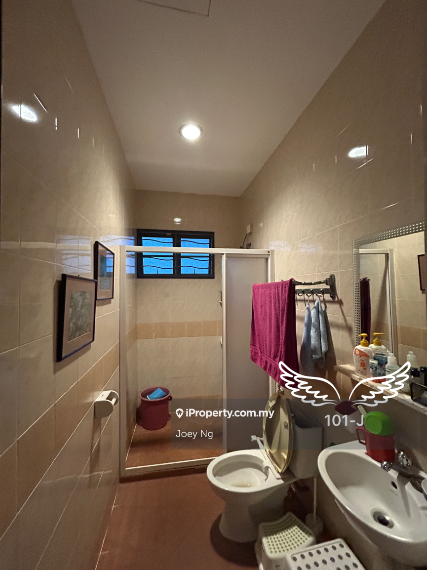 Rumah Berangkai 2 Tingkat untuk Dijual di Bandar Bukit Tinggi 2, Klang oleh Joey Ng - iProperty.com.my