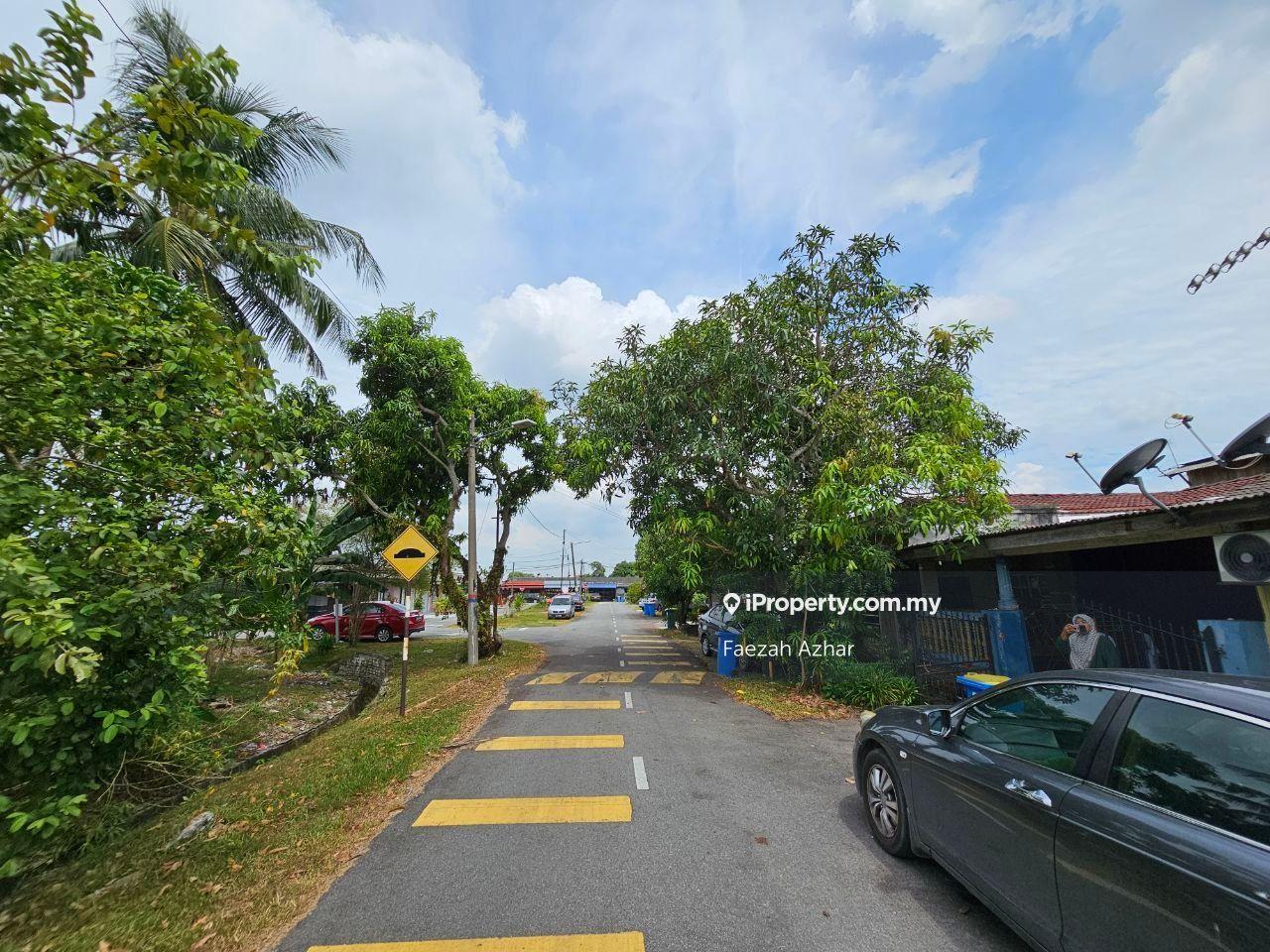 Rumah Berangkai 1 Tingkat untuk Dijual di Taman Setia Jaya, Banting oleh Faezah Azhar - iProperty.com.my