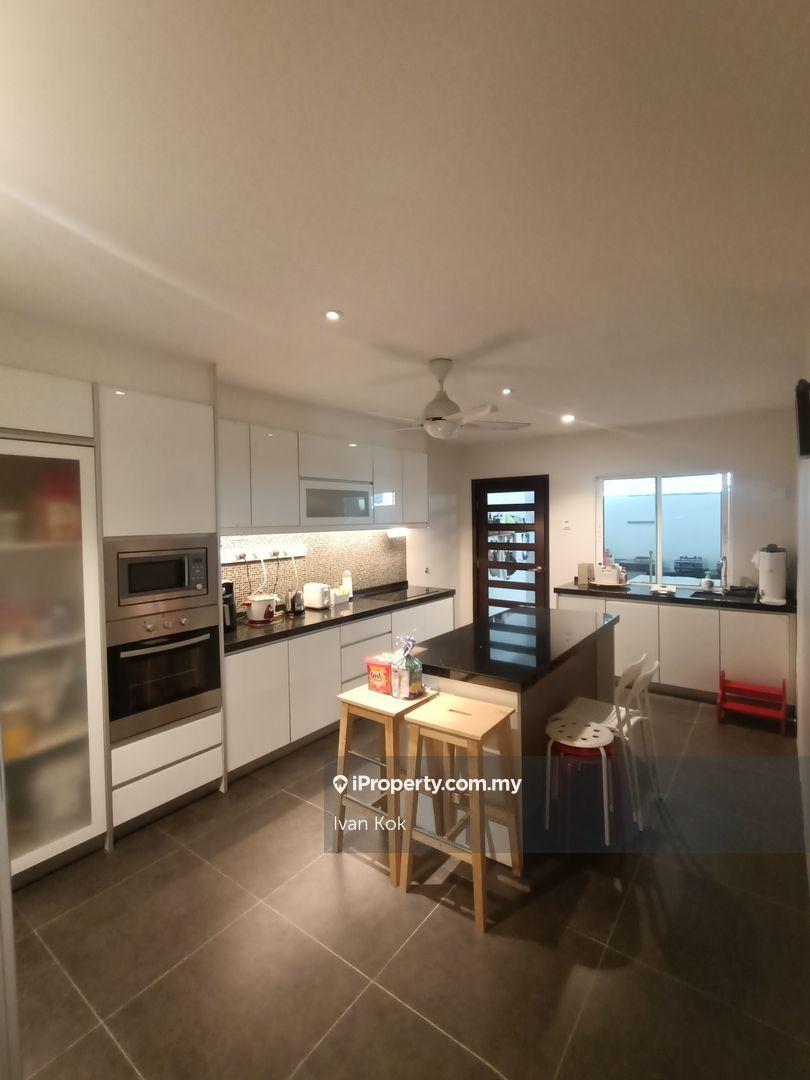 Rumah Berkembar untuk Dijual di SS 21, Damansara Utama, Petaling Jaya oleh Ivan Kok - iProperty.com.my