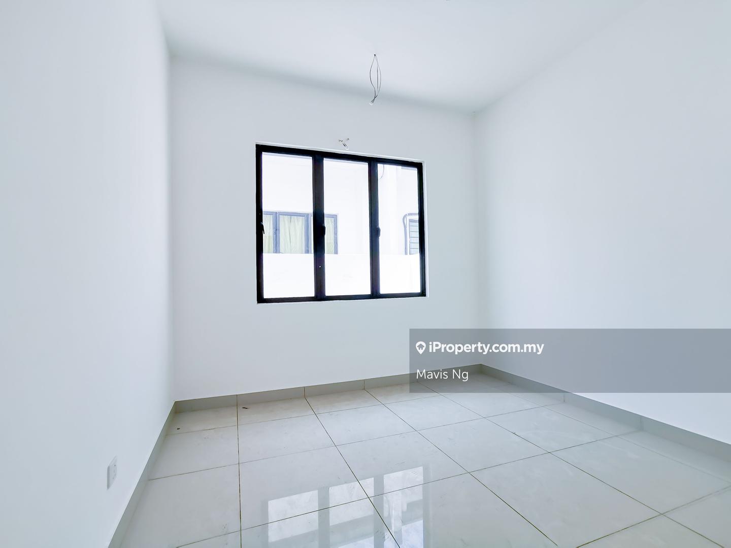 Rumah Berkembar untuk Dijual di Setia utama 1 Semi D by water Elmeri, Setia Alam oleh Mavis Ng - iProperty.com.my