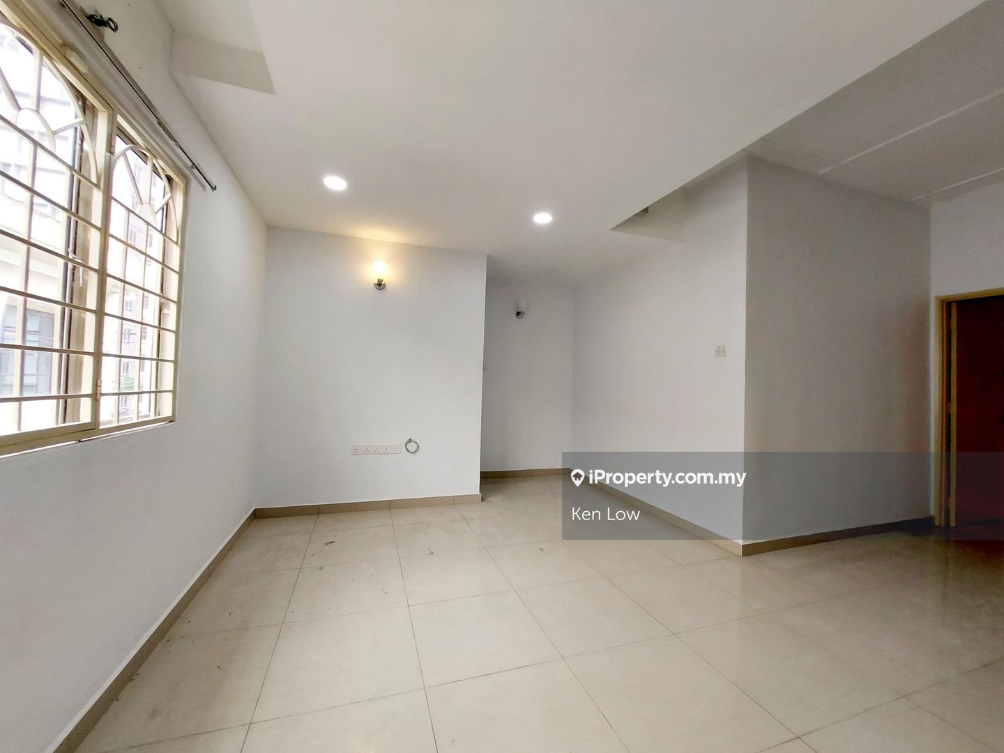 Rumah Berangkai 2 Tingkat untuk Dijual di Bandar Kajang, Kajang oleh Ken Low - iProperty.com.my