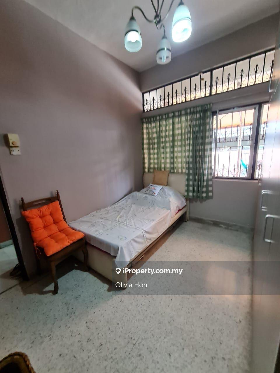 Rumah Berkembar untuk Dijual di SS4, Petaling Jaya oleh Olivia Hoh - iProperty.com.my