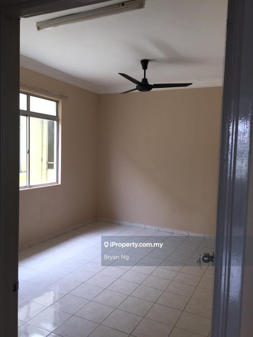 Condominium for Sale in Platinum Hill PV 5 by Bryan Ng - iProperty.com.my