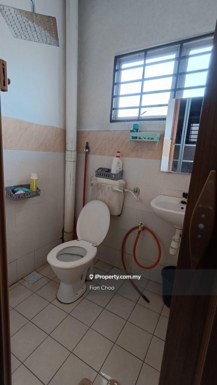 Rumah Berangkai 2 Tingkat untuk Dijual di Taman Puncak Jalil, Seri Kembangan oleh Fion Choo - iProperty.com.my