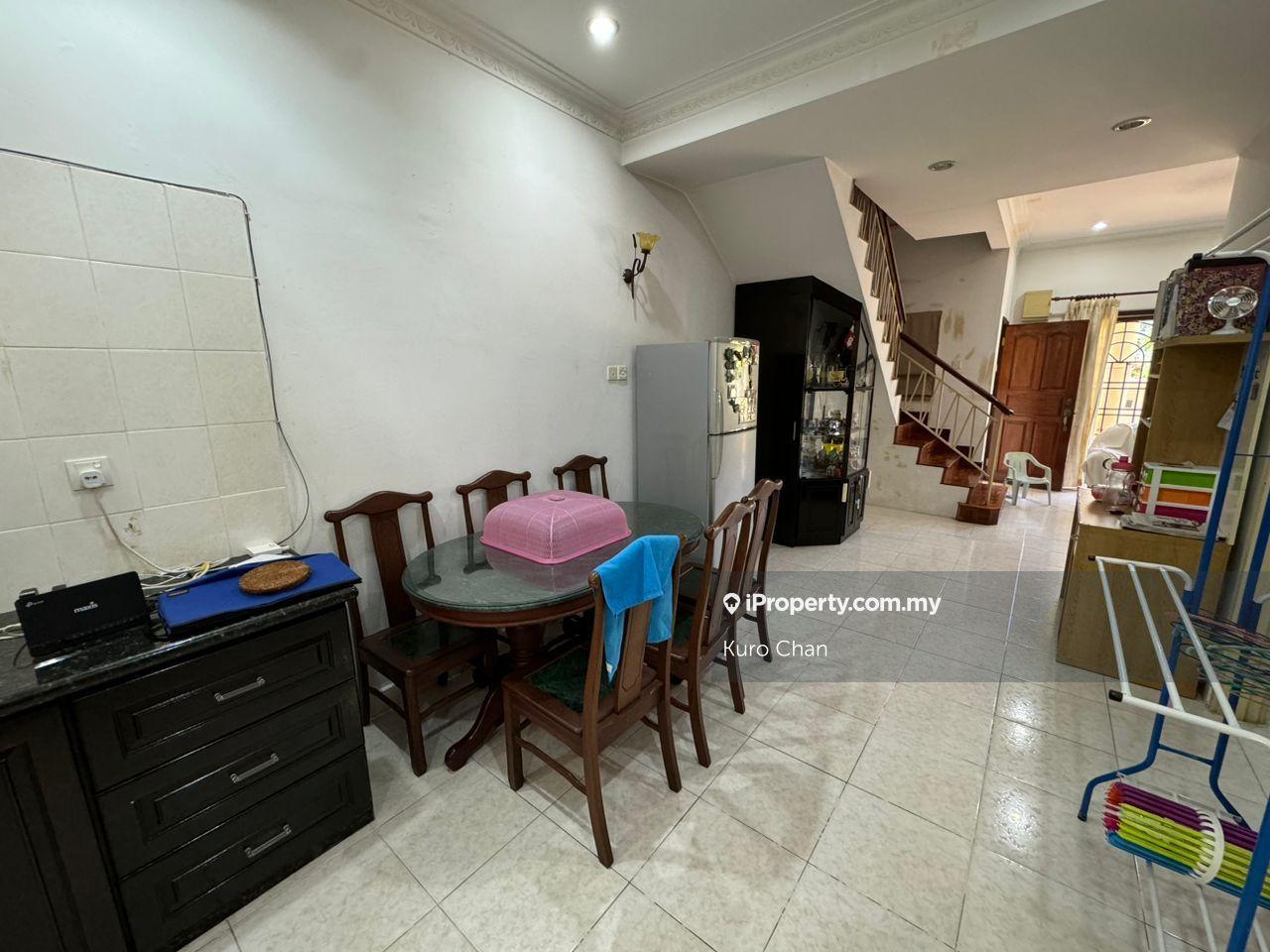 Rumah Berangkai 2 Tingkat untuk Dijual di Taman Puchong Prima, Puchong oleh Kuro Chan - iProperty.com.my