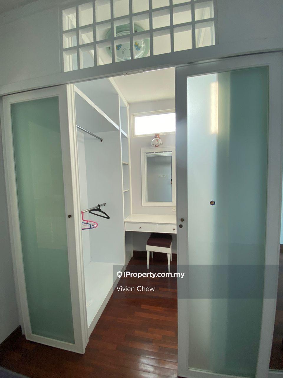 Kondominium untuk Dijual di Gurney Beach Resort oleh Vivien Chew - iProperty.com.my