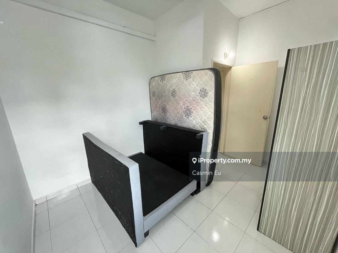 Service Residence for Sale in Jentayu Residensi @ Tampoi by Casmin Eu - iProperty.com.my
