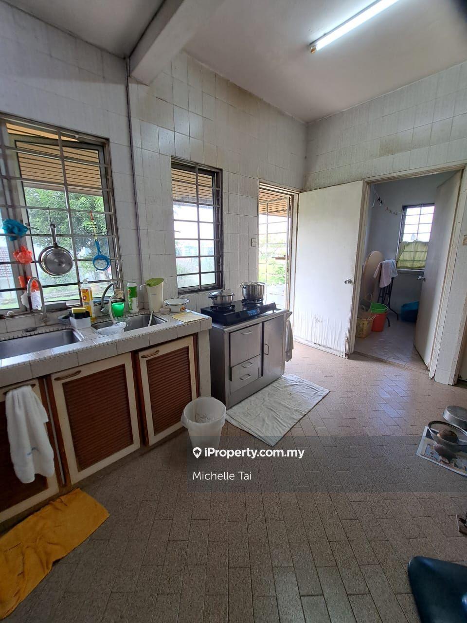Semi-Detached House for Sale in Kampung Tunku, Petaling Jaya by Michelle Tai - iProperty.com.my