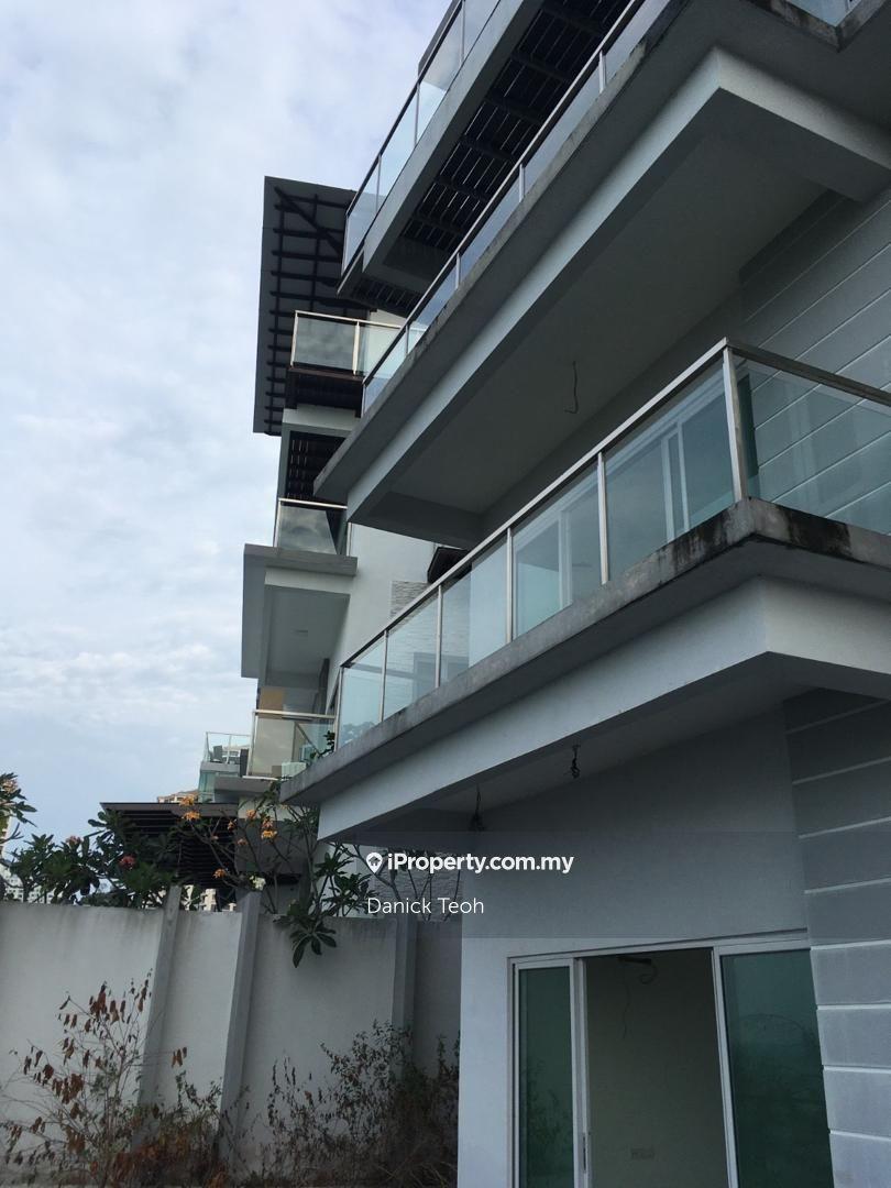Vila Berkembar untuk Dijual di Island Resort Villas, Batu Feringghi oleh Danick Teoh - iProperty.com.my