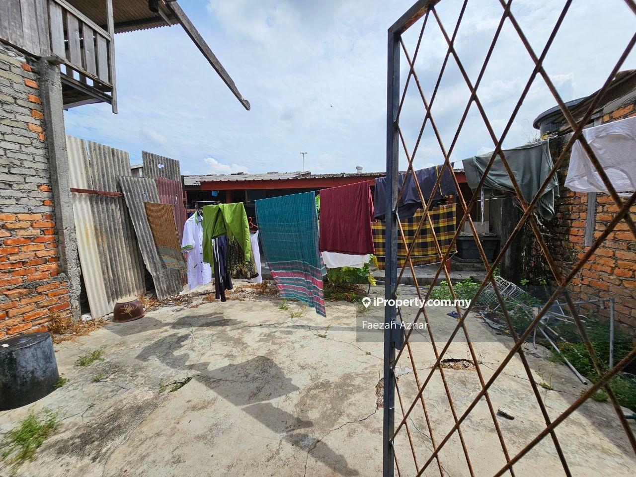 Rumah Berangkai 1 Tingkat untuk Dijual di Taman Setia Jaya, Banting oleh Faezah Azhar - iProperty.com.my