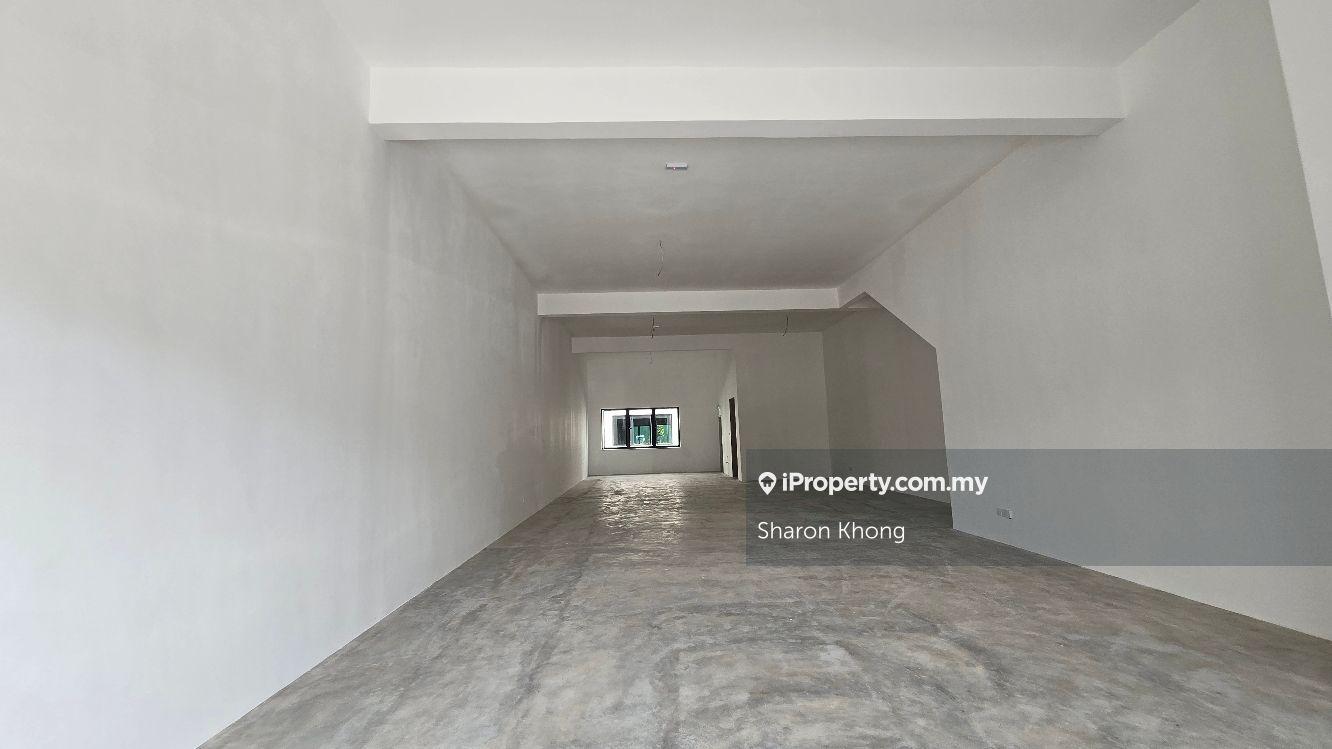 Shop for Sale in Eco Majestic Silver Square, Ivoris, Whitten, Semenyih by Sharon Khong - iProperty.com.my