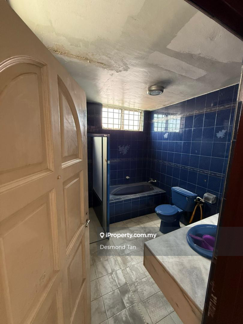 Rumah Berangkai 2 Tingkat untuk Dijual di Taman Sea, Petaling Jaya oleh Desmond Tan - iProperty.com.my