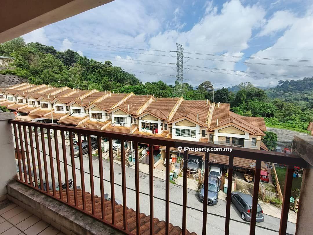 Townhouse for Sale in Taman Amansiara, Rawang by Wincent Chuah - iProperty.com.my