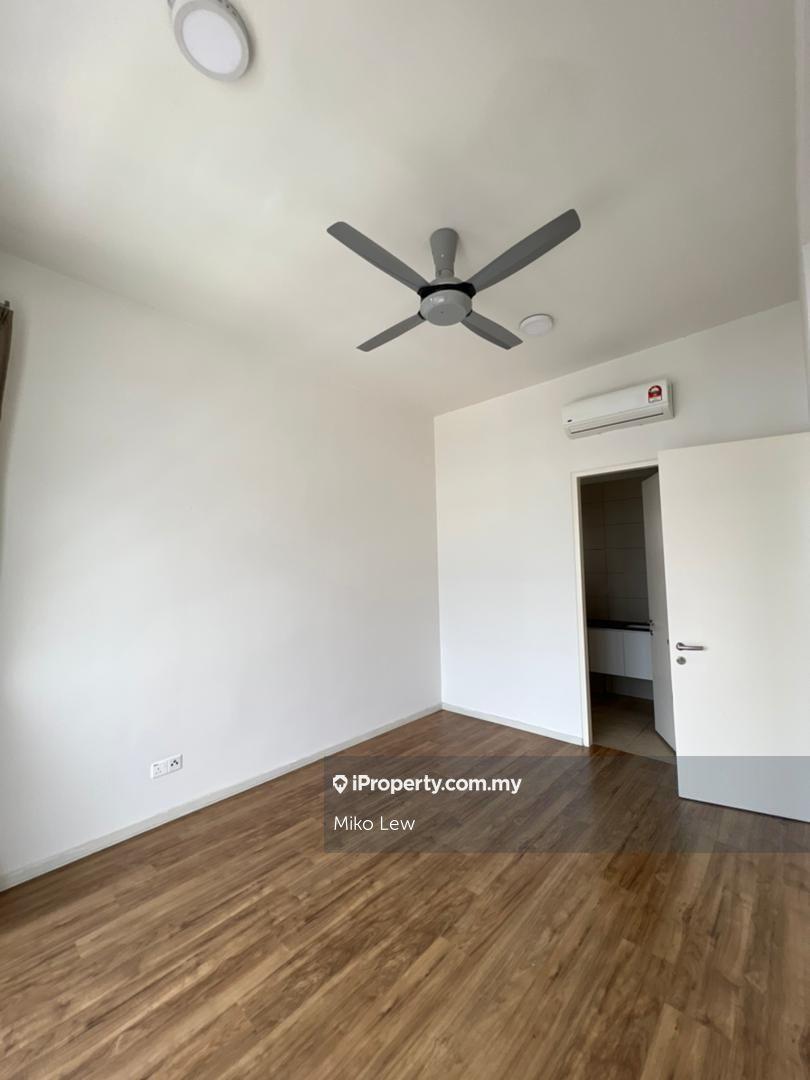 Service Residence for Sale in The Park Sky Residence by Miko Lew - iProperty.com.my