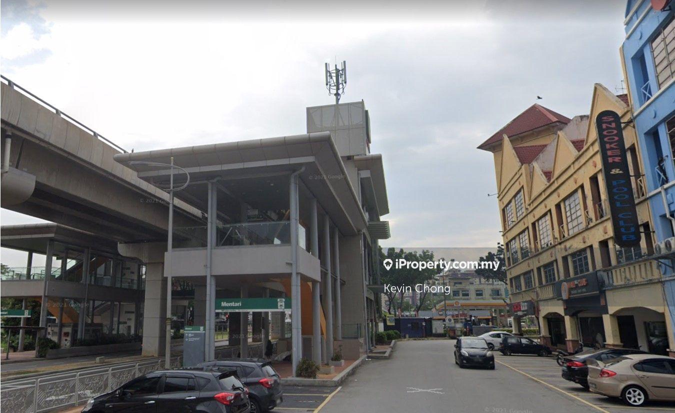 Shop-Office for Sale in 3 Storey Intermediate Shoplot, Petaling Jaya by Kevin Chong - iProperty.com.my
