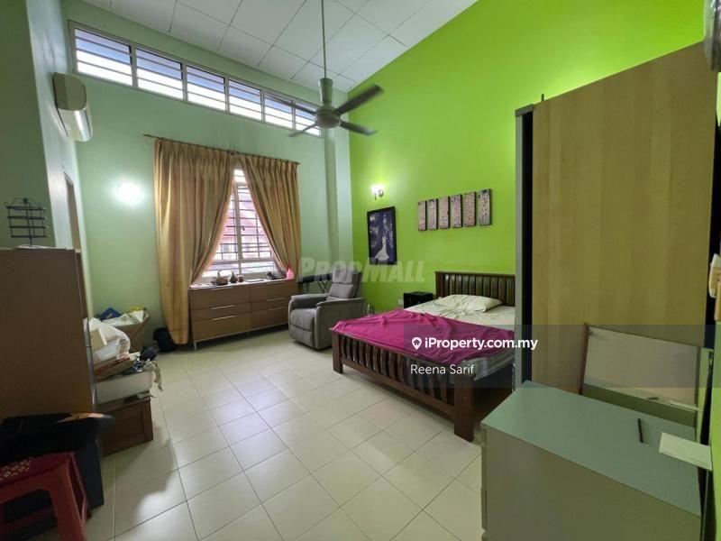 2-storey Terraced House for Sale in Superlink 2 Storey Greenlane Bukit Jelutong, Shah Alam by Reena Sarif - iProperty.com.my