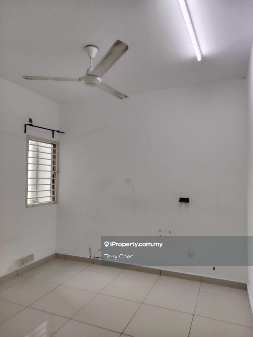 Condominium for Sale in Aman Heights Condominium by Terry Chen - iProperty.com.my
