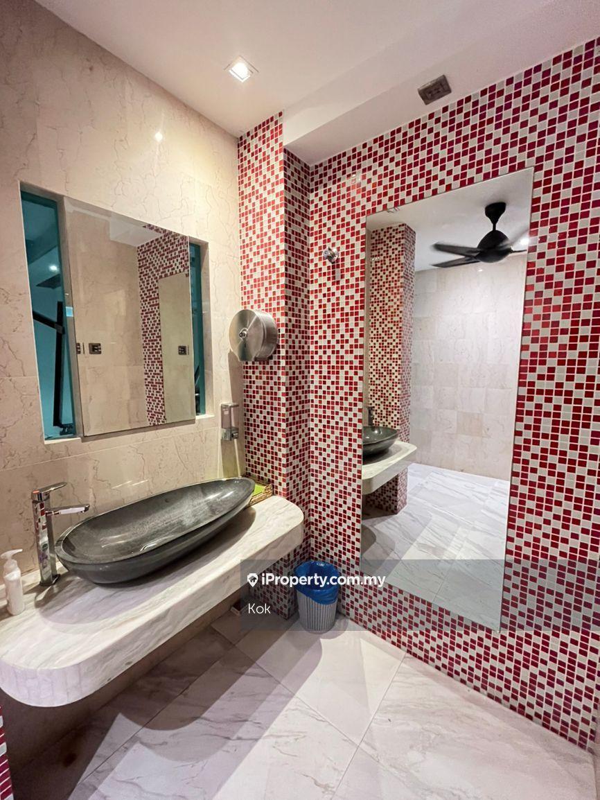 Bungalow House for Sale in Taman Paramount, Petaling Jaya by Kok - iProperty.com.my