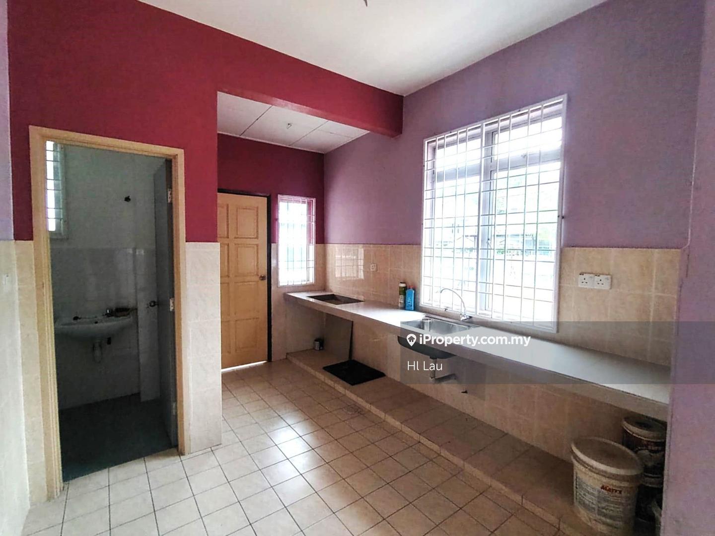Rumah Berangkai 2 Tingkat untuk Dijual di Taman Tasik Kesuma 2 Sty Free hold Corner House, Semenyih oleh Hl Lau - iProperty.com.my