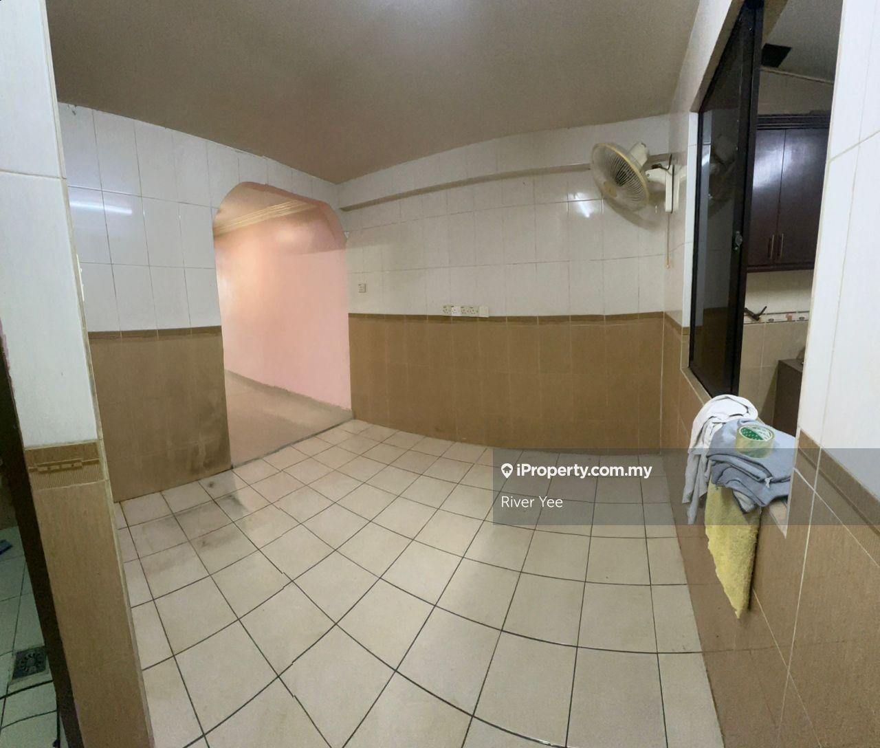 Rumah Berangkai 2 Tingkat untuk Dijual di Taman Castlefield, Sri Petaling oleh River Yee - iProperty.com.my