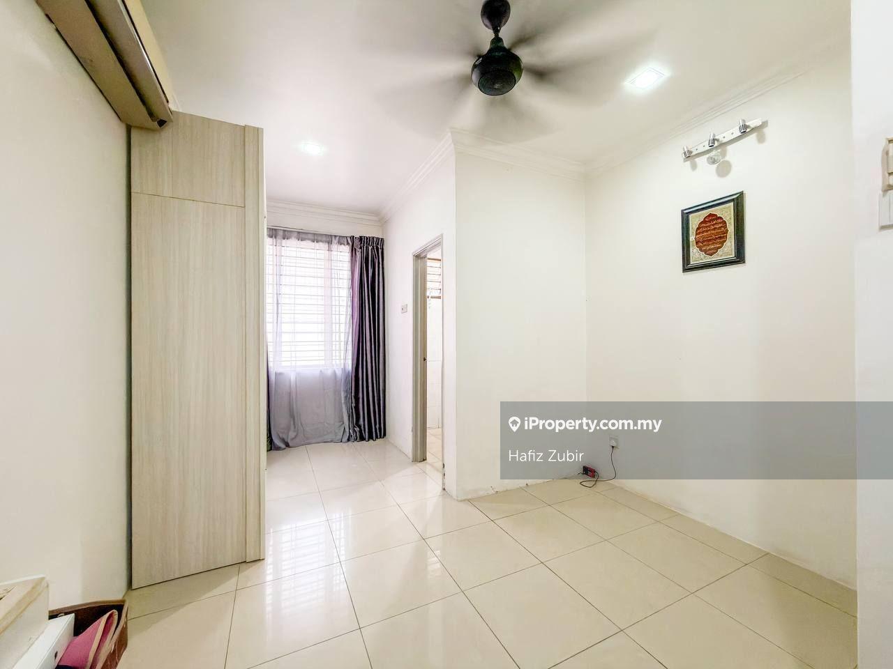 Rumah Berangkai 2.5 Tingkat untuk Dijual di Taman Dagang Permai, Ampang oleh Hafiz Zubir - iProperty.com.my