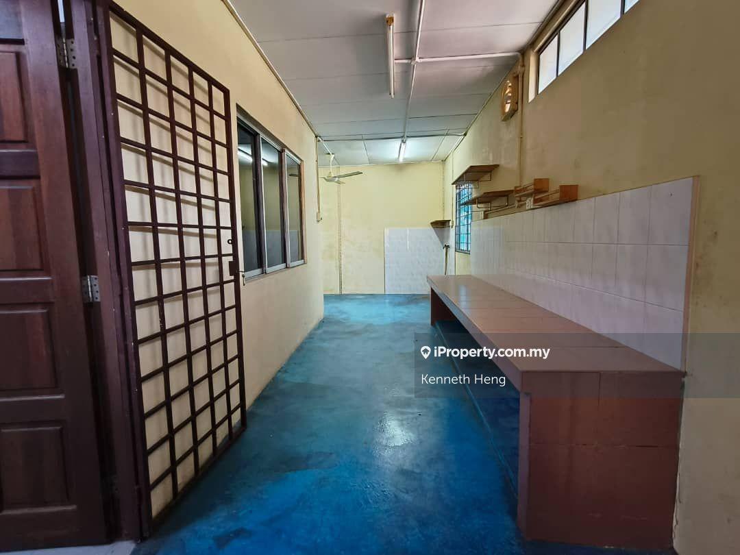 Bungalow House for Sale in New Green Park, Taman Lorong hijau, Pusar Bandar, Rawang by Kenneth Heng - iProperty.com.my