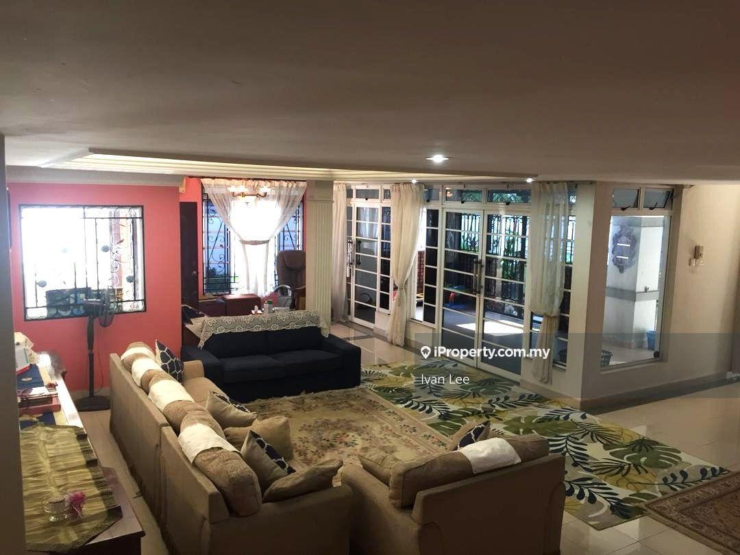 Semi-Detached House for Sale in Kelana Jaya, Petaling Jaya by Ivan Lee - iProperty.com.my