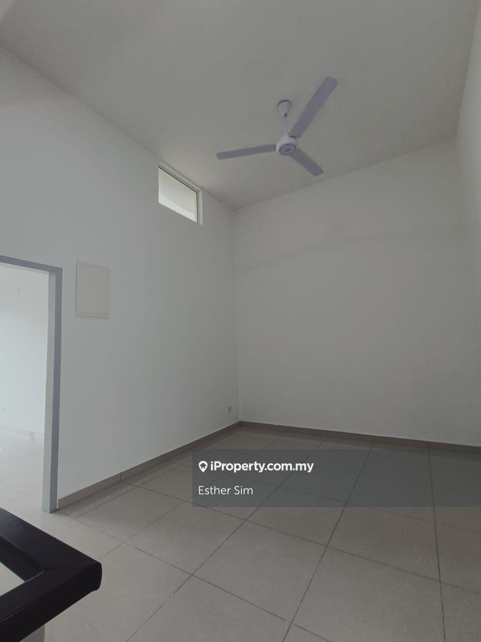 Rumah Berangkai 2 Tingkat untuk Dijual di Taman Casa Maya, Sungai Dua oleh Esther Sim - iProperty.com.my