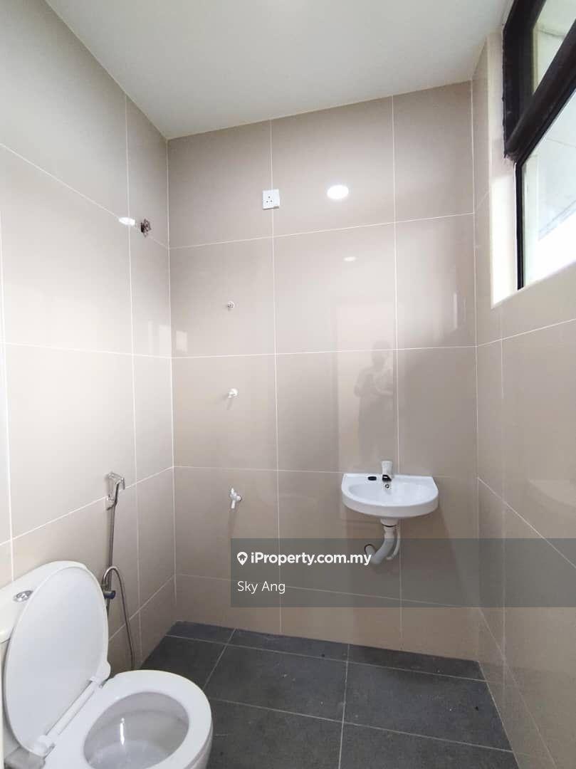 Rumah Bandar untuk Dijual di Bandar Putra, Kulai oleh Sky Ang - iProperty.com.my