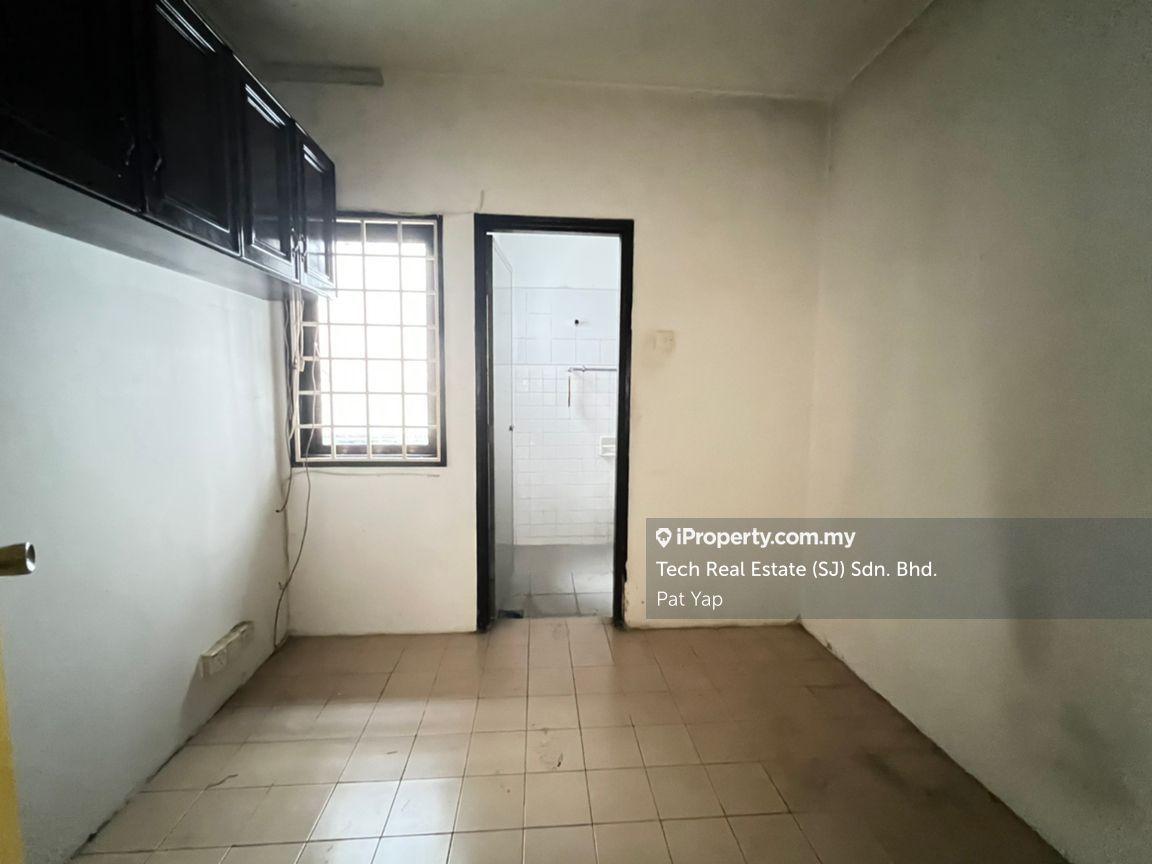 3.5-storey Terraced House for Sale in Taman Seputeh Mid Valley Robson Heights, Seputeh by Pat Yap - iProperty.com.my