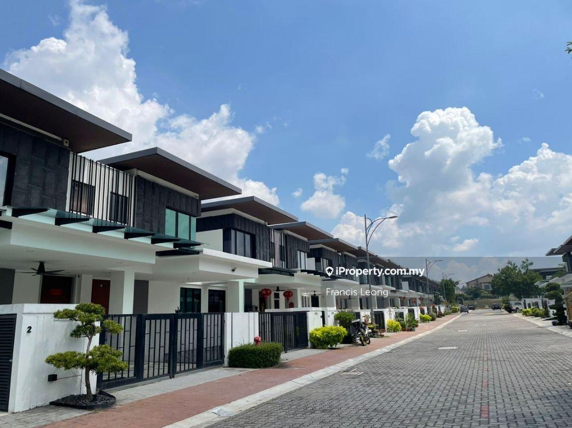 2-storey Terraced House for Sale in 16 Sierra, Puchong by Francis Leong - iProperty.com.my