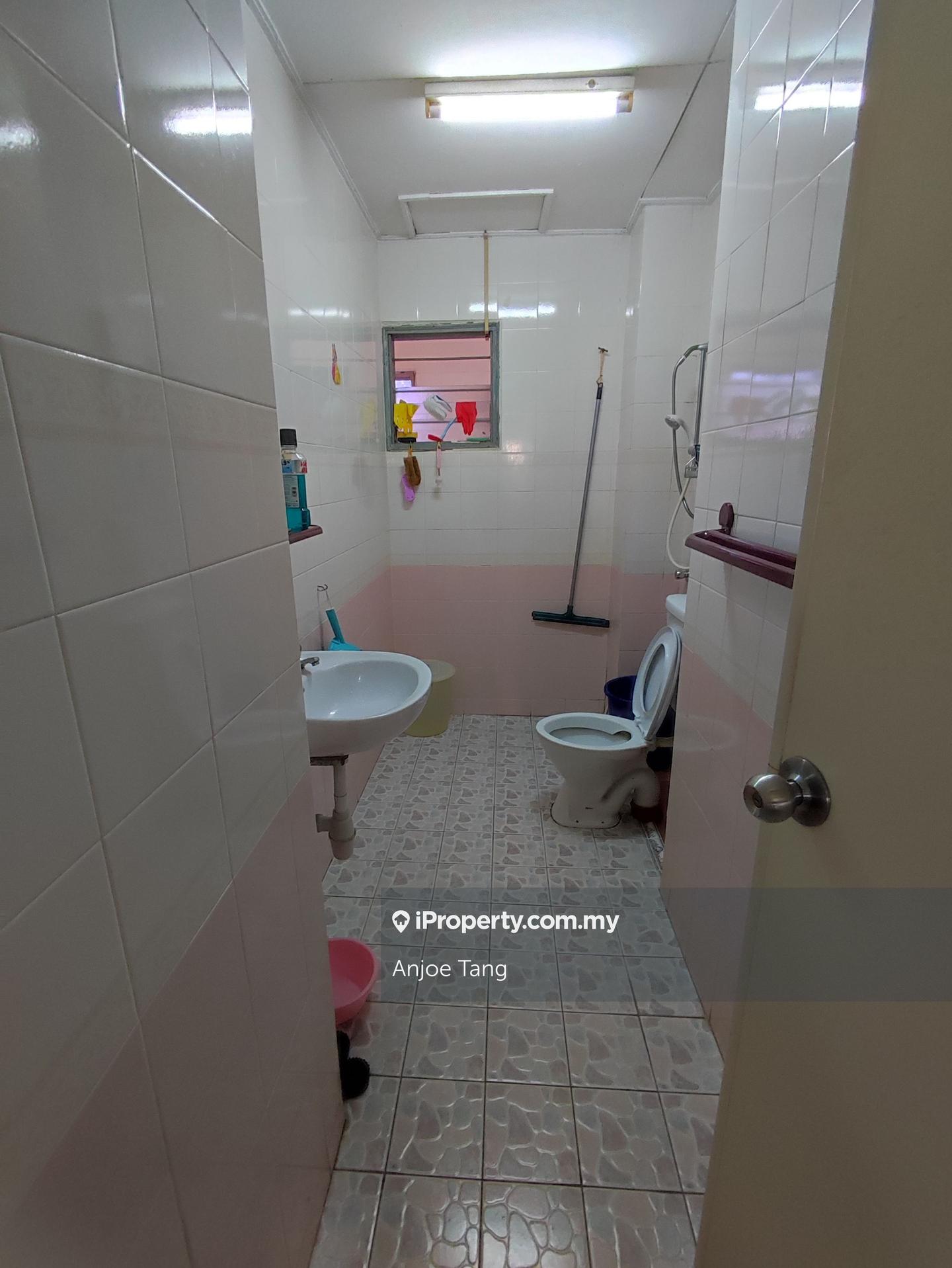 Rumah Berangkai 2 Tingkat untuk Dijual di Anggerik Aranda, Shah Alam oleh Anjoe Tang - iProperty.com.my