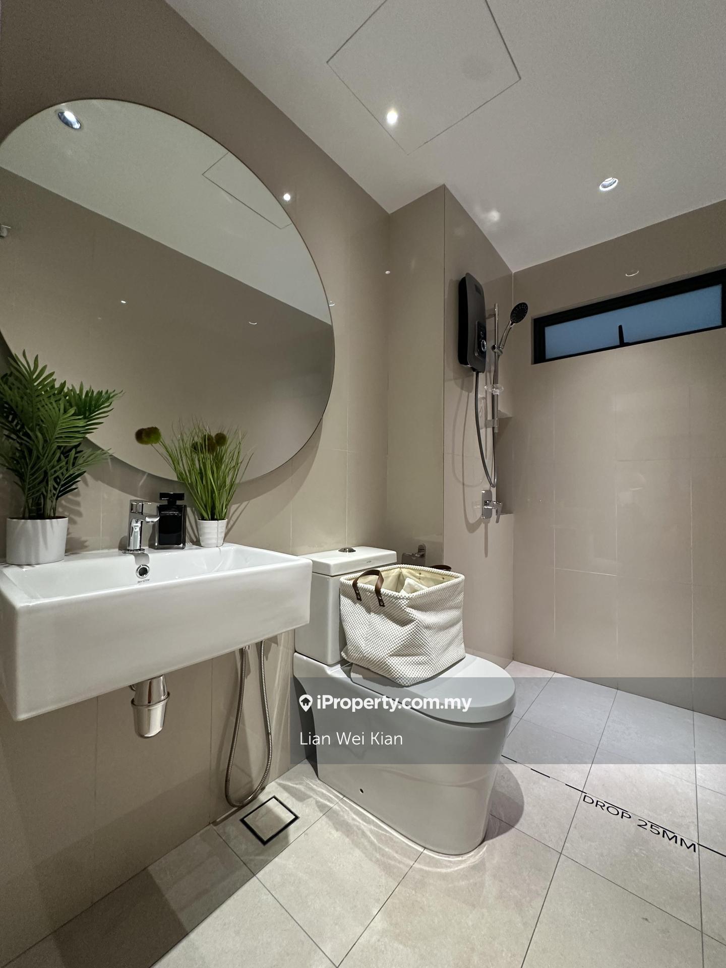 Service Residence for Sale in M Azura by Lian Wei Kian - iProperty.com.my