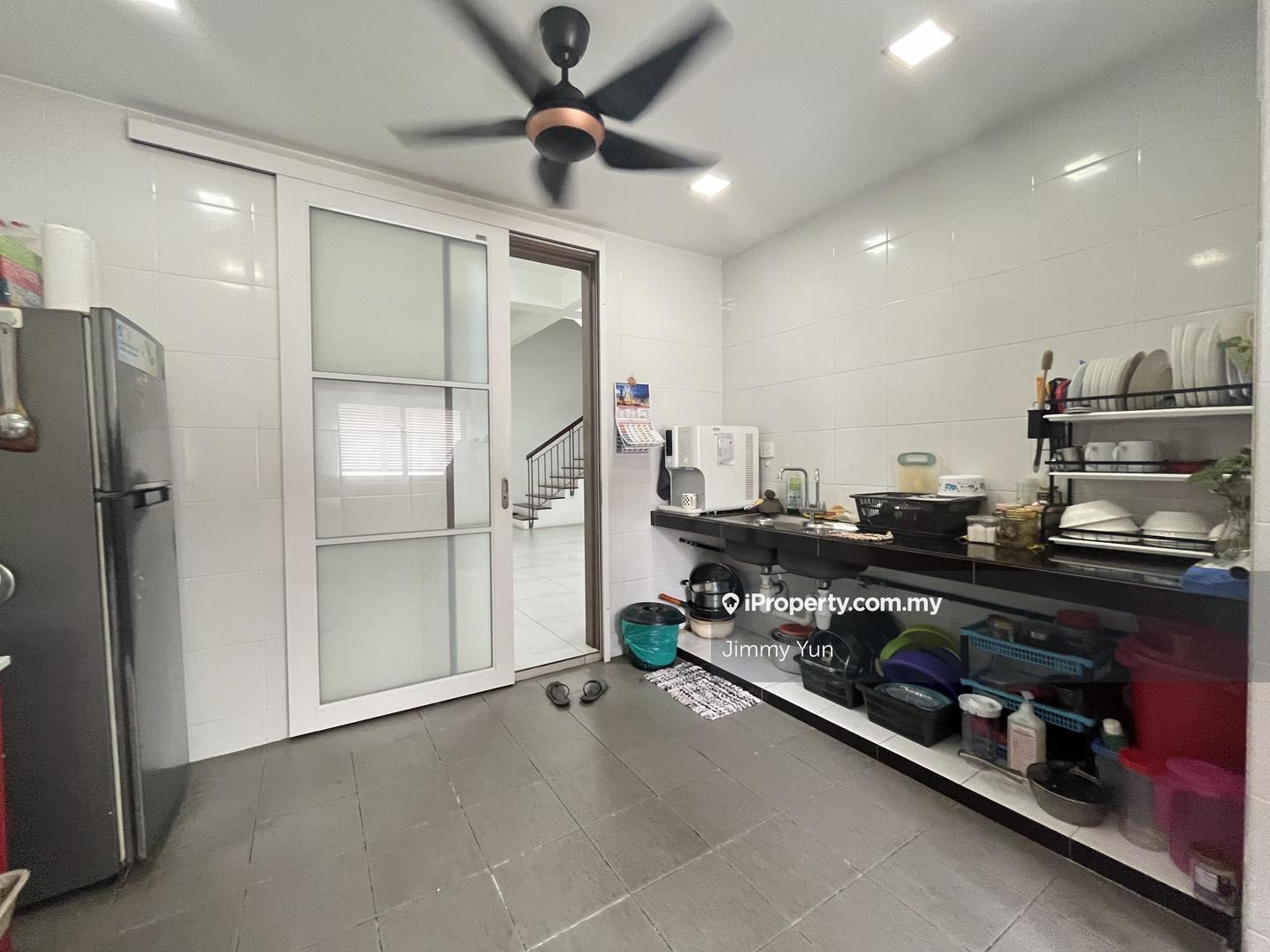 Rumah Berangkai 3 Tingkat untuk Dijual di Sutera Heights , Taman Juara Jaya, Cheras oleh Jimmy Yun - iProperty.com.my