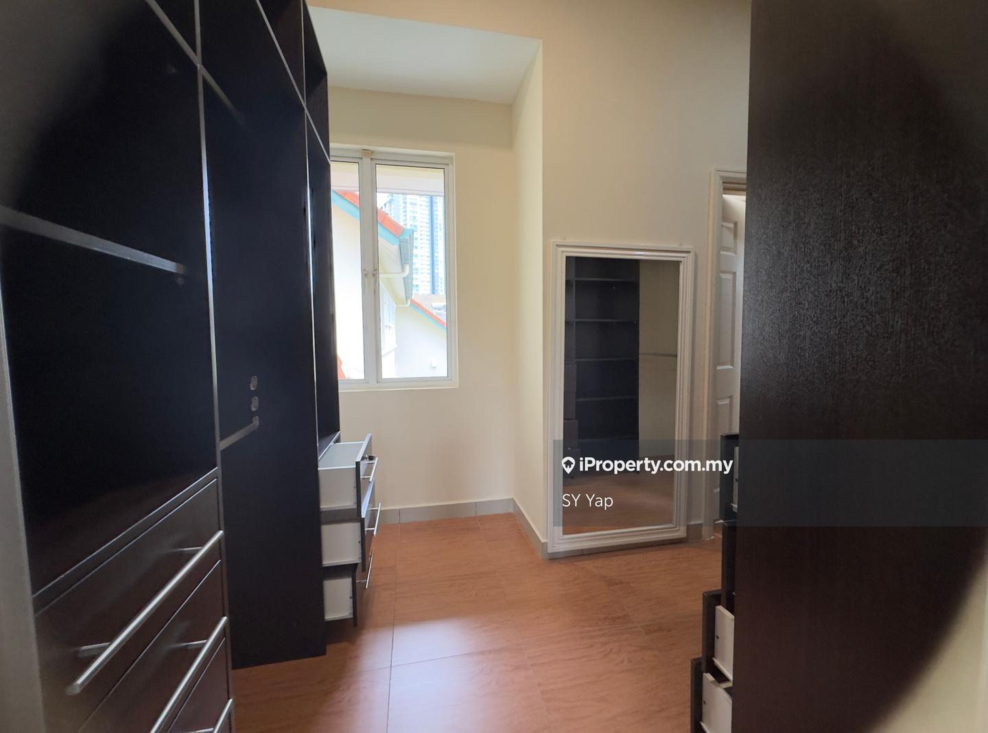 Rumah Berangkai 3 Tingkat untuk Disewa di Adiva Courtyard Desa Parkcity, Desa Parkcity oleh SY Yap - iProperty.com.my
