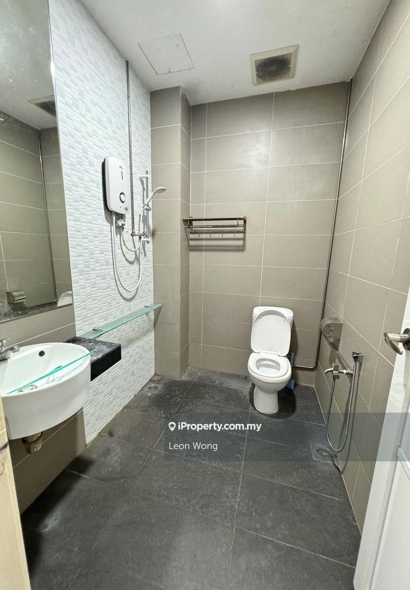 Rumah Berangkai 3.5 Tingkat untuk Dijual di TAMAN CASSIA Rawang ,Sri Hijau, New Green Park, Rawang oleh Leon Wong - iProperty.com.my