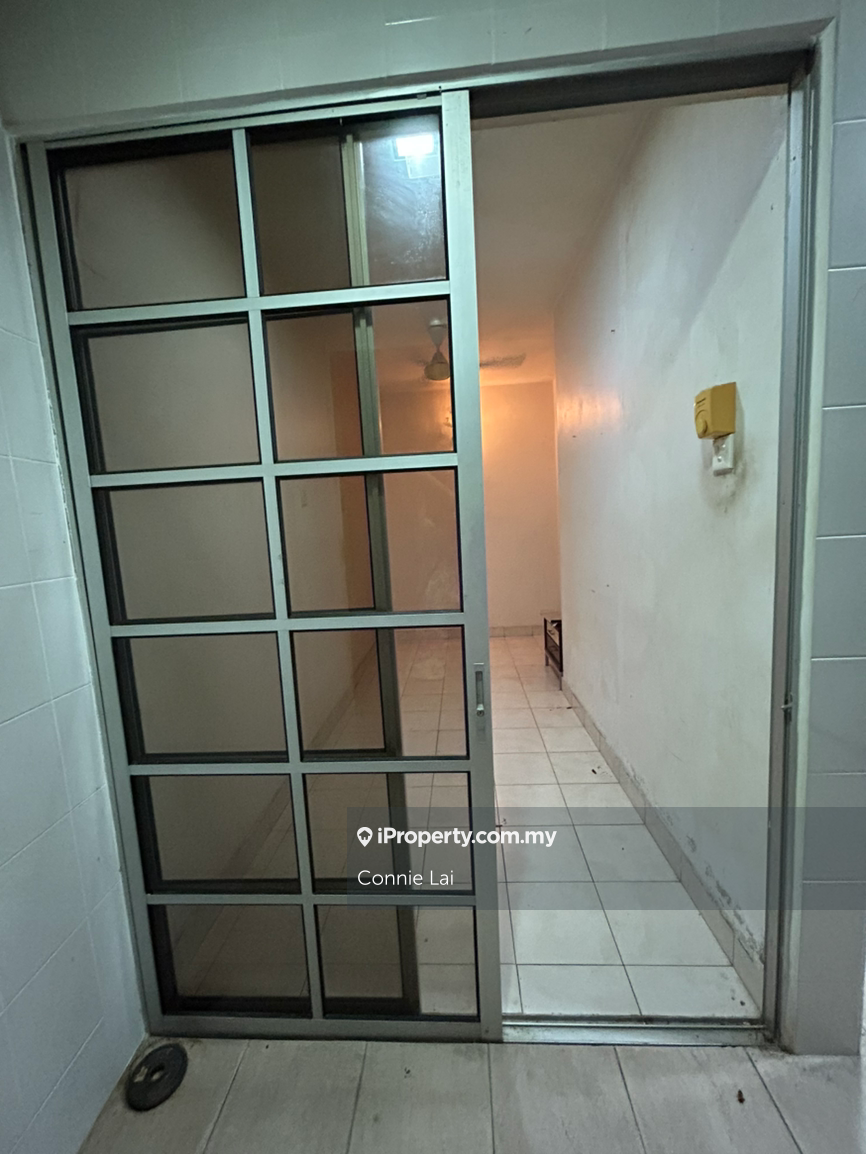 Rumah Berangkai 2 Tingkat untuk Dijual di Bukit Rahman Putra, Sungai Buloh oleh Connie Lai - iProperty.com.my