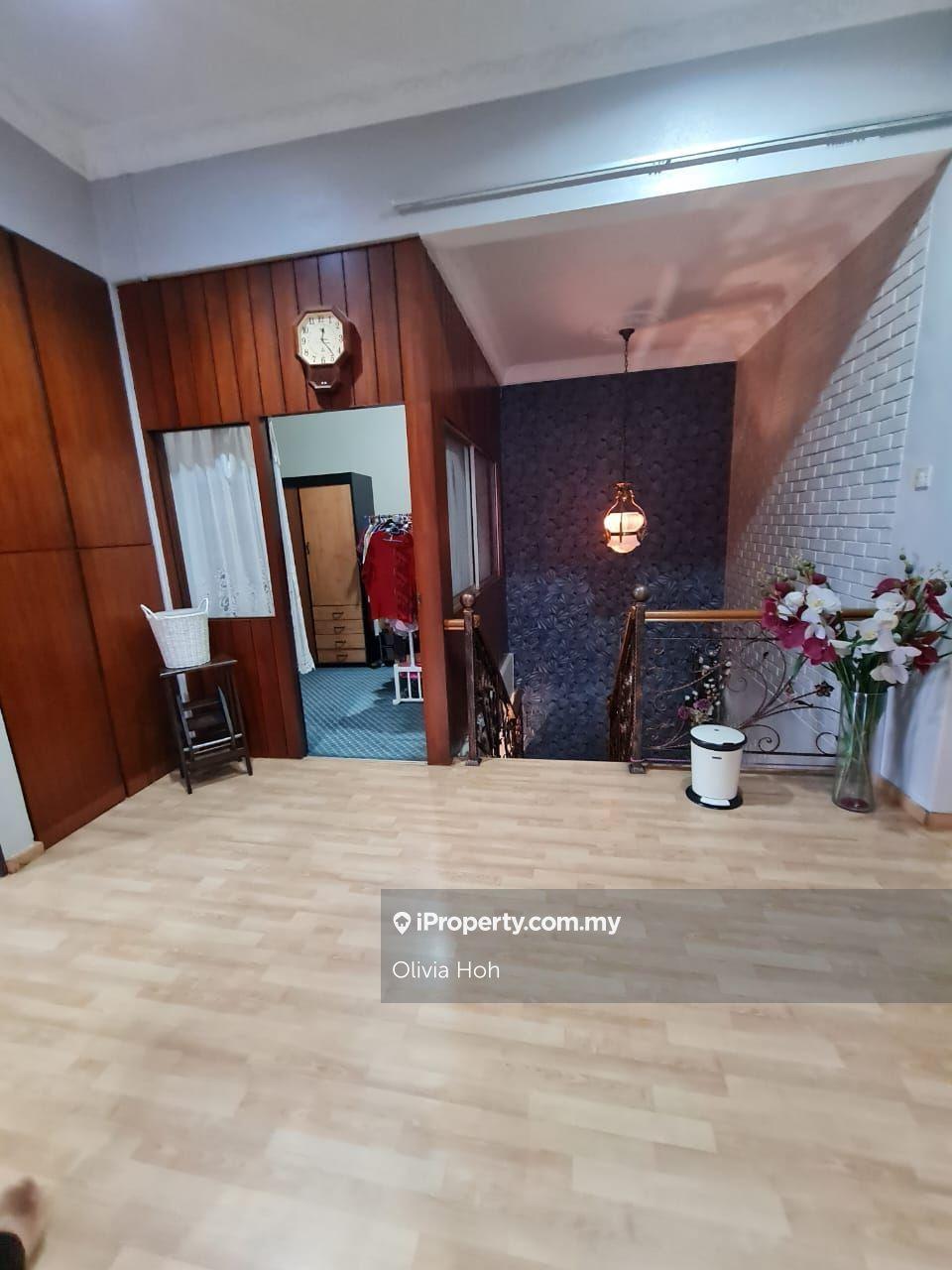 Rumah Berkembar untuk Dijual di SS4, Petaling Jaya oleh Olivia Hoh - iProperty.com.my