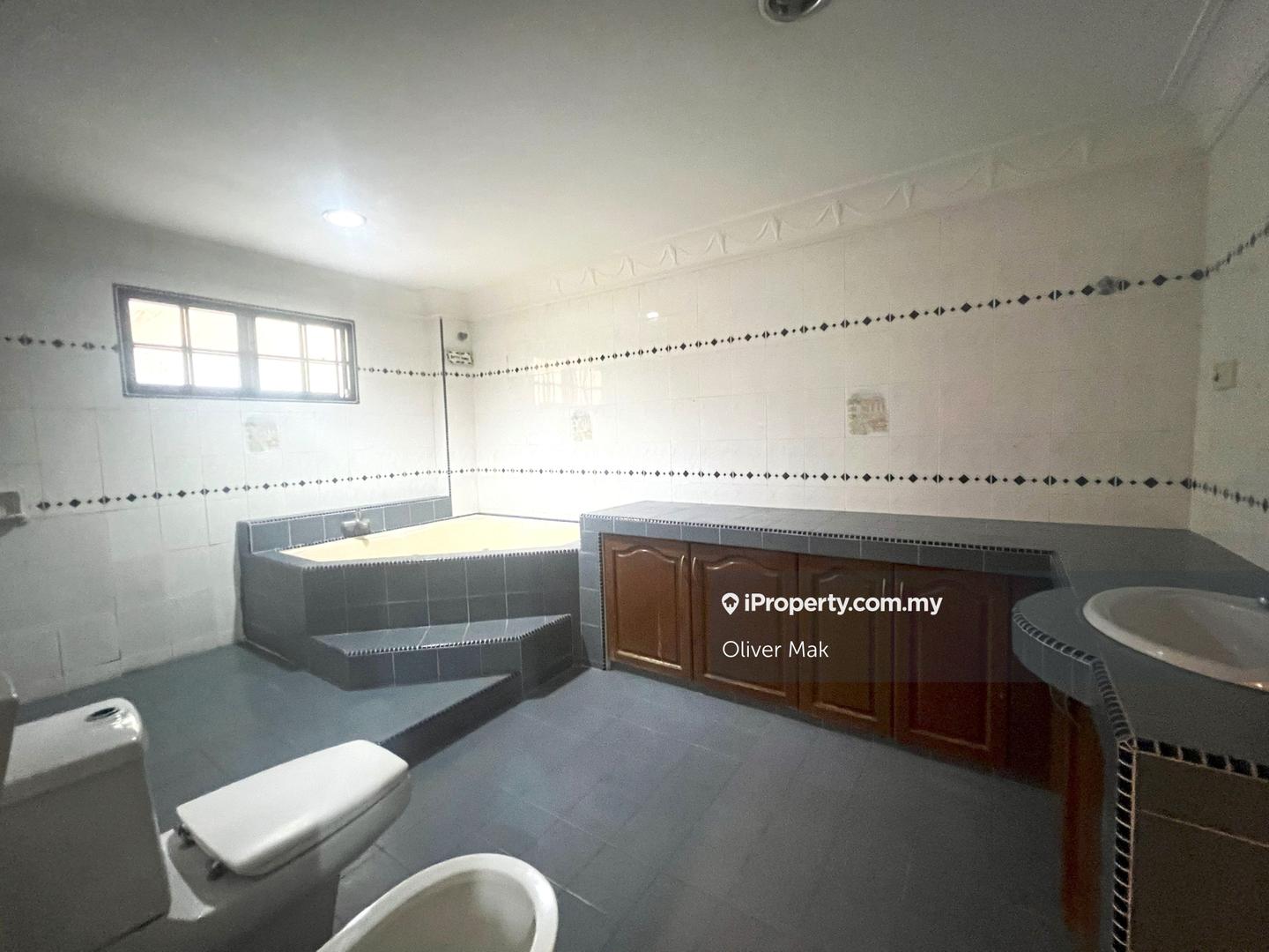 Banglo untuk Disewa di Taman Overseas Union (Taman Oug), Jalan Klang Lama (Old Klang Road) oleh Oliver Mak - iProperty.com.my