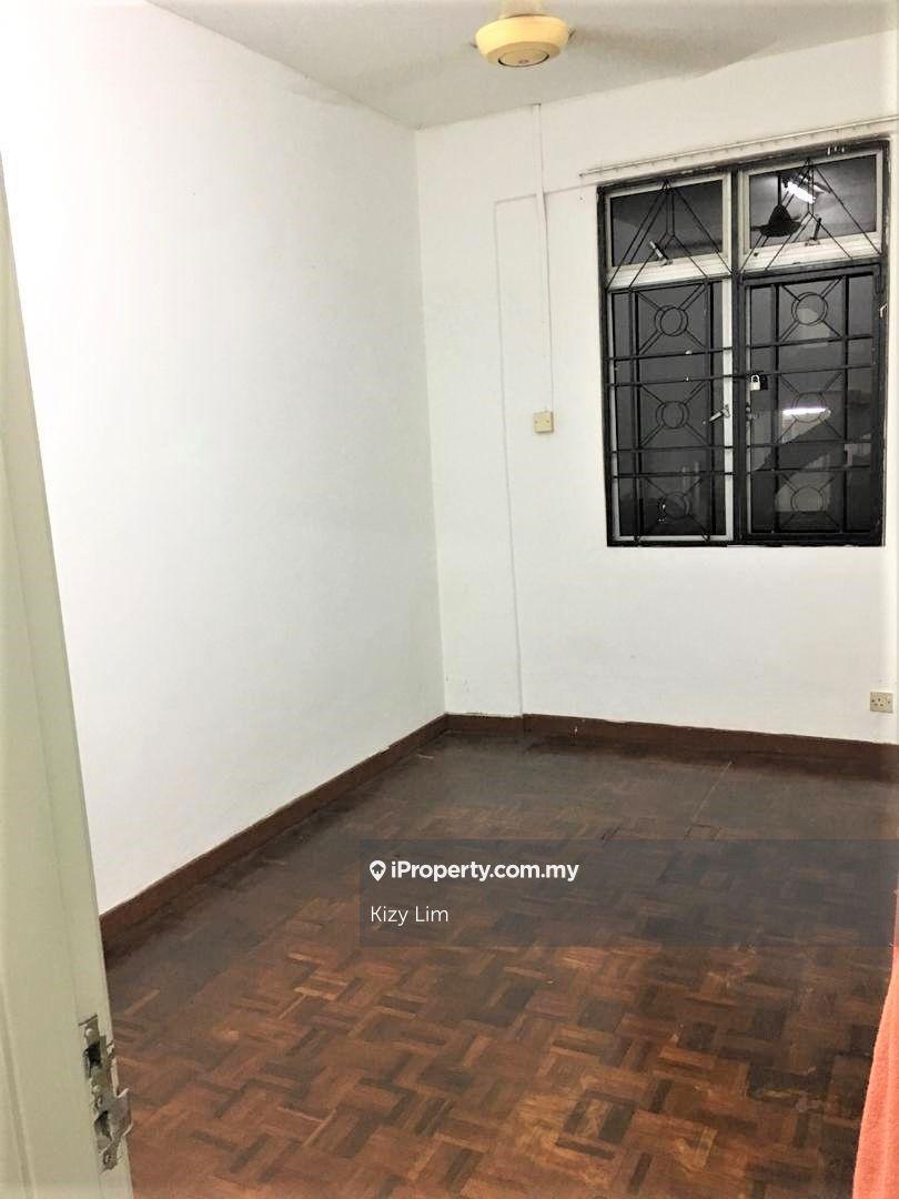 Apartment for Sale in Subang Perdana Goodyear Court 10 by Kizy Lim - iProperty.com.my