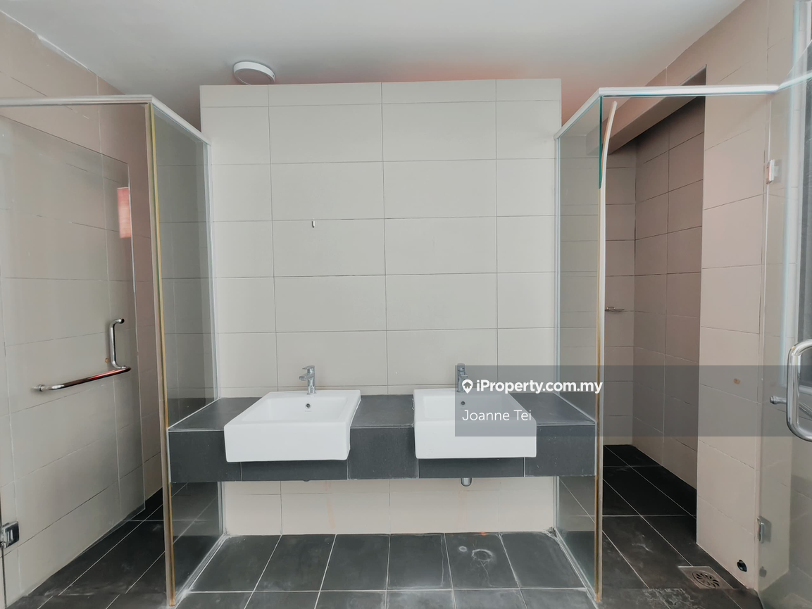 Rumah Berangkai 3 Tingkat untuk Dijual di Lakepoint Residence, Cyberjaya oleh Joanne Tei - iProperty.com.my