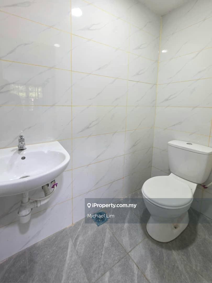 Rumah Berangkai 1 Tingkat untuk Dijual di Taman Telok, Telok Panglima Garang oleh Michael Lim - iProperty.com.my