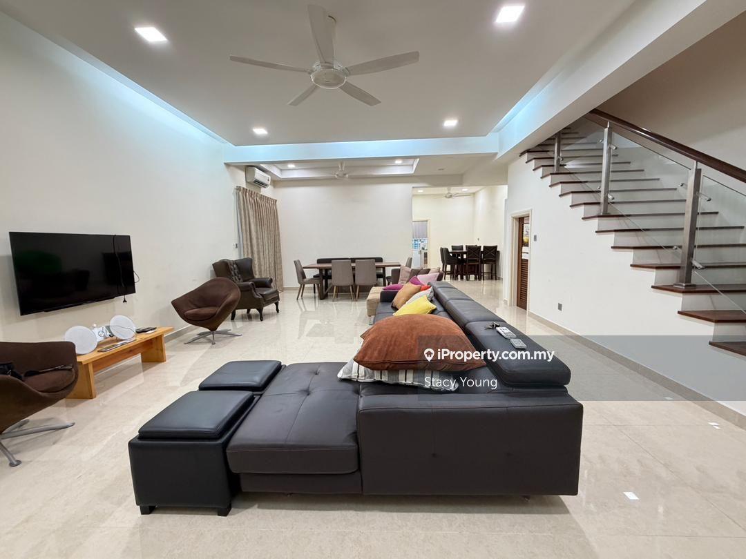 Rumah Berangkai 3 Tingkat untuk Dijual di Taman Taming Indah 2, Bandar Sungai Long oleh Stacy Young - iProperty.com.my