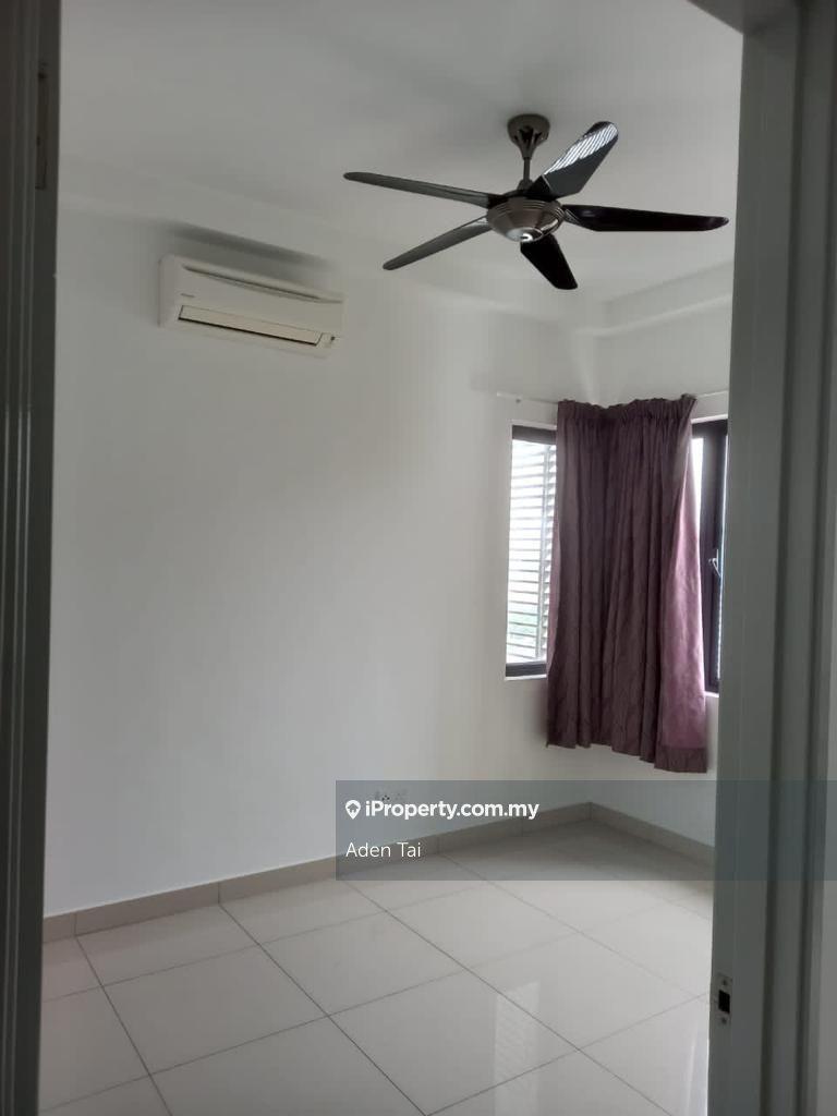 Condominium for Sale in Vila Vista by Aden Tai - iProperty.com.my