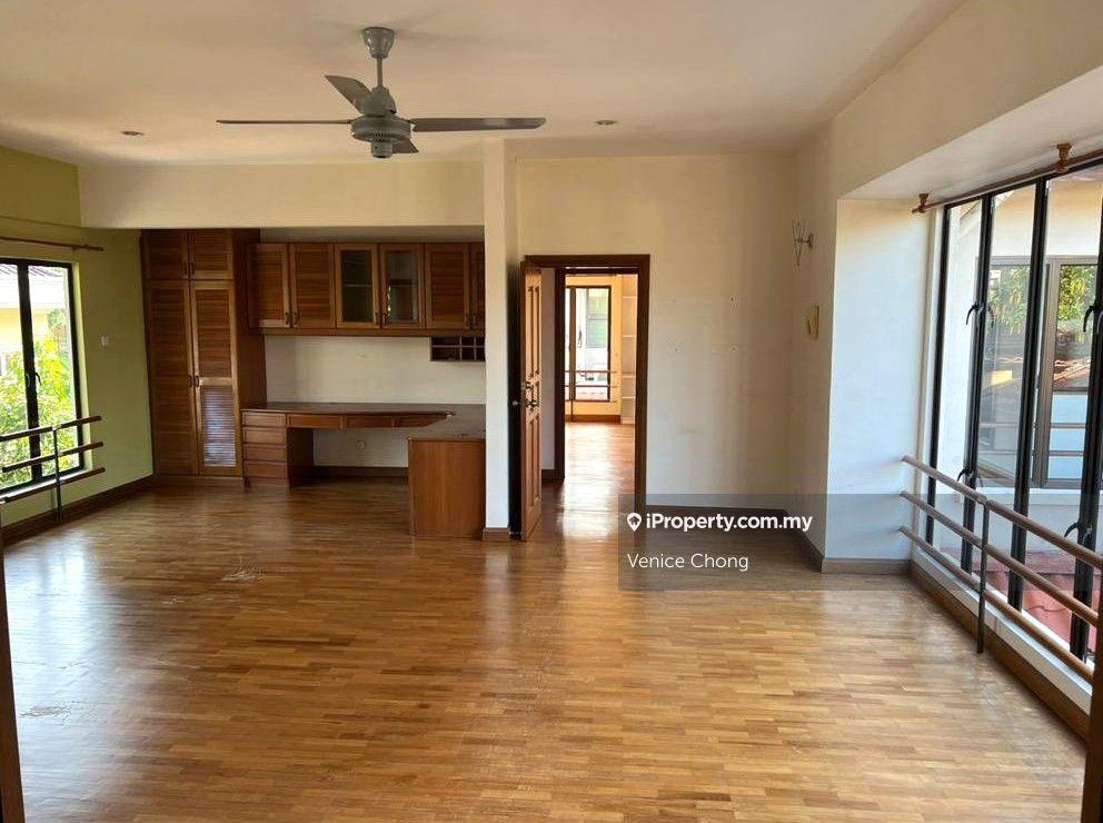 Bungalow House for Sale in Bukit Gita Bayu, Seri Kembangan by Venice Chong - iProperty.com.my