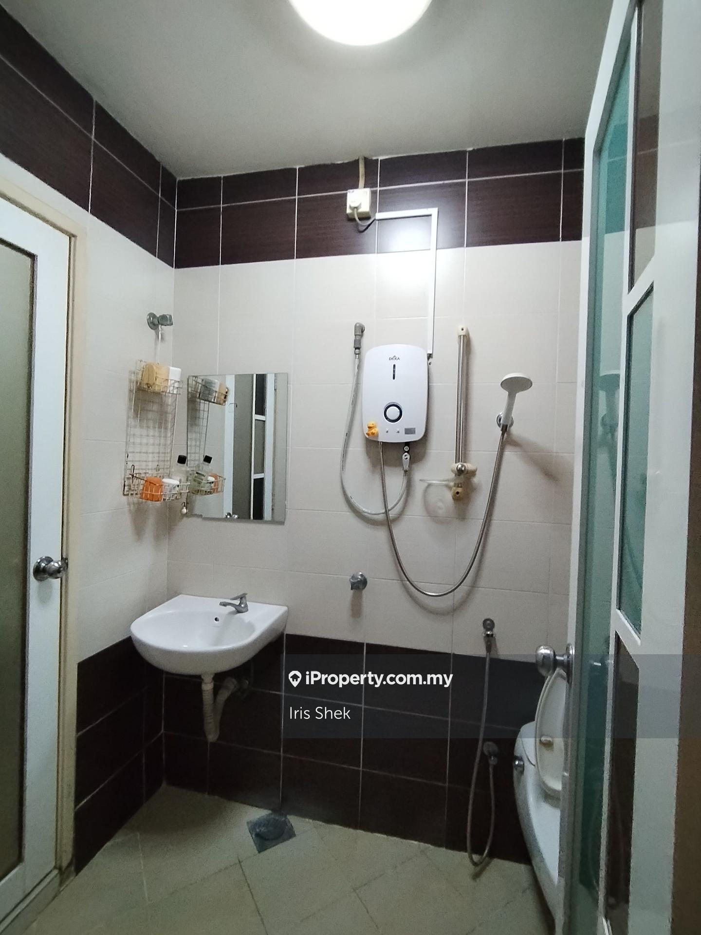 Rumah Berangkai 2 Tingkat untuk Disewa di Bayu,Indah residence, Damai Residences, Canal, Shah Alam oleh Iris Shek - iProperty.com.my