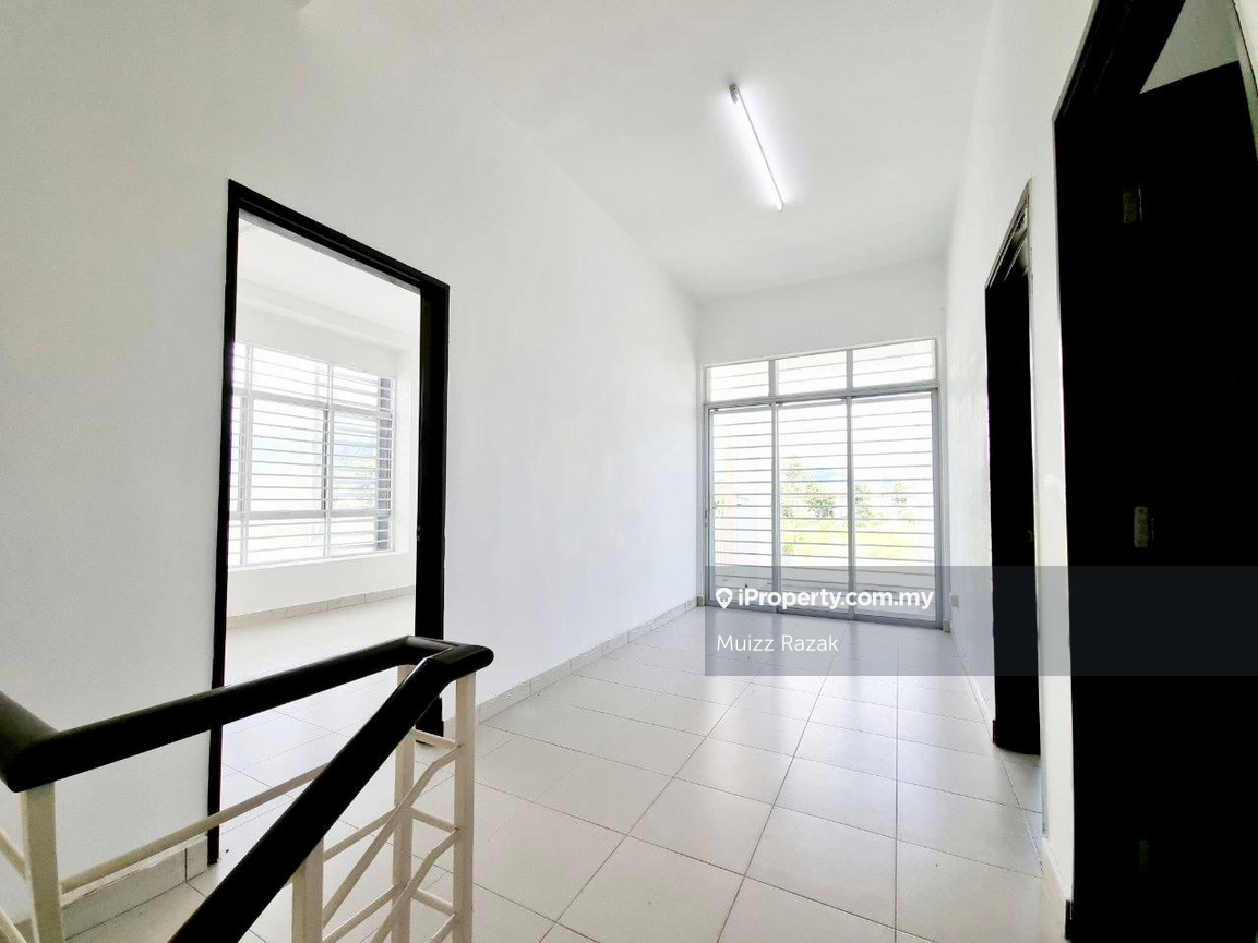 Rumah Berangkai 2 Tingkat untuk Dijual di Bandar Hillpark, Puncak Alam oleh Muizz Razak - iProperty.com.my